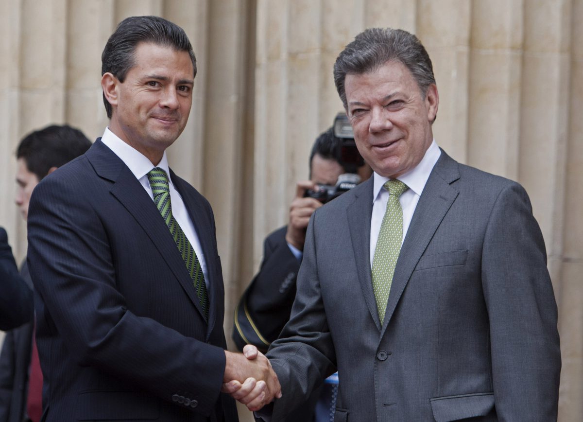 Pea-Nieto-y-Juan-Manuel-Santos